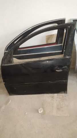 Volkswagen Golf 2004-2009 Çıkma Yedek Sol Ön Siyah Kapı